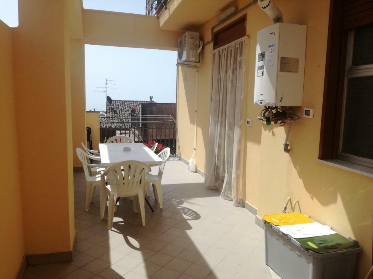Casa Vacanza Petrulli Zafferana Etnea Exterior photo